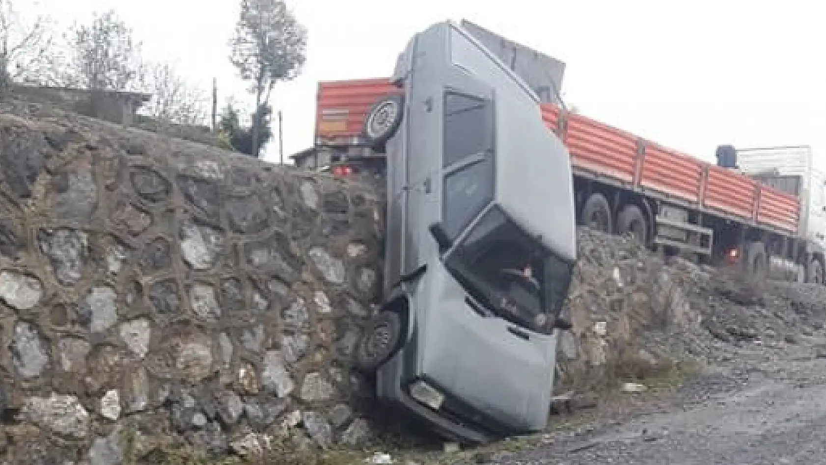 Görenleri hayrete düşüren kaza