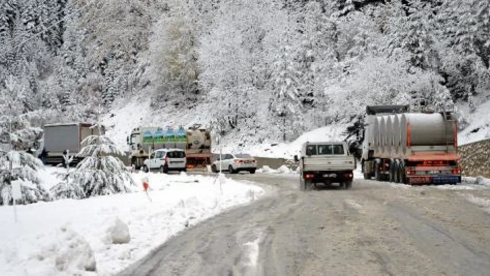 Ilgaz'da kar yağışı 