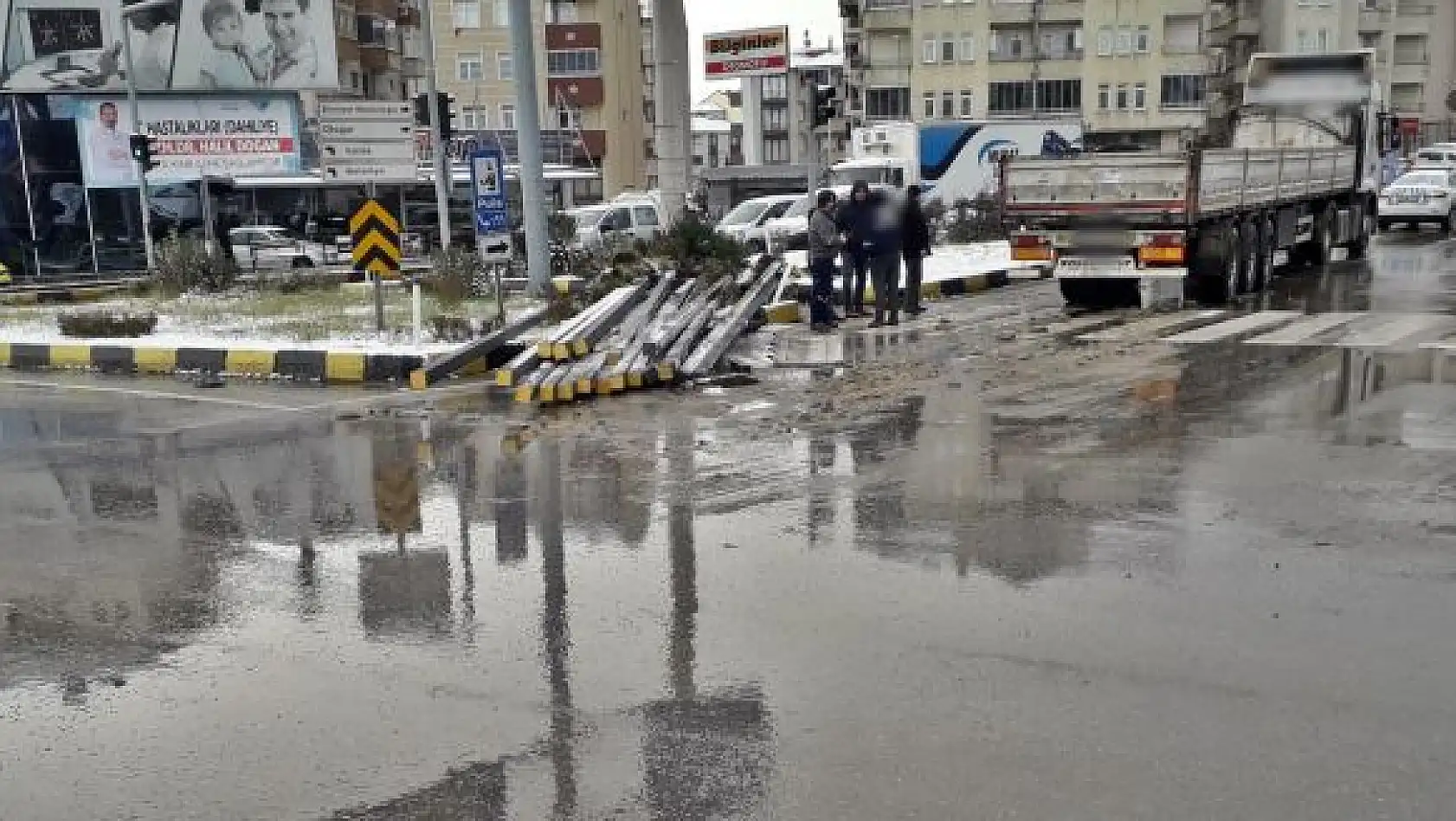 Kapak açıldı, demirler yola saçıldı