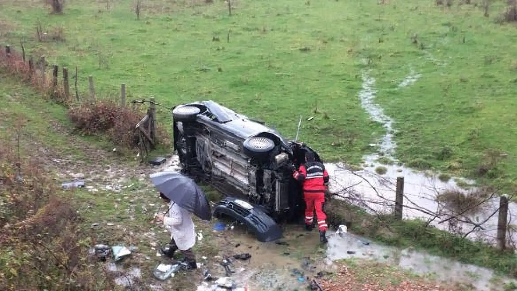 Kontrolden çıkıp şarampole devrildi