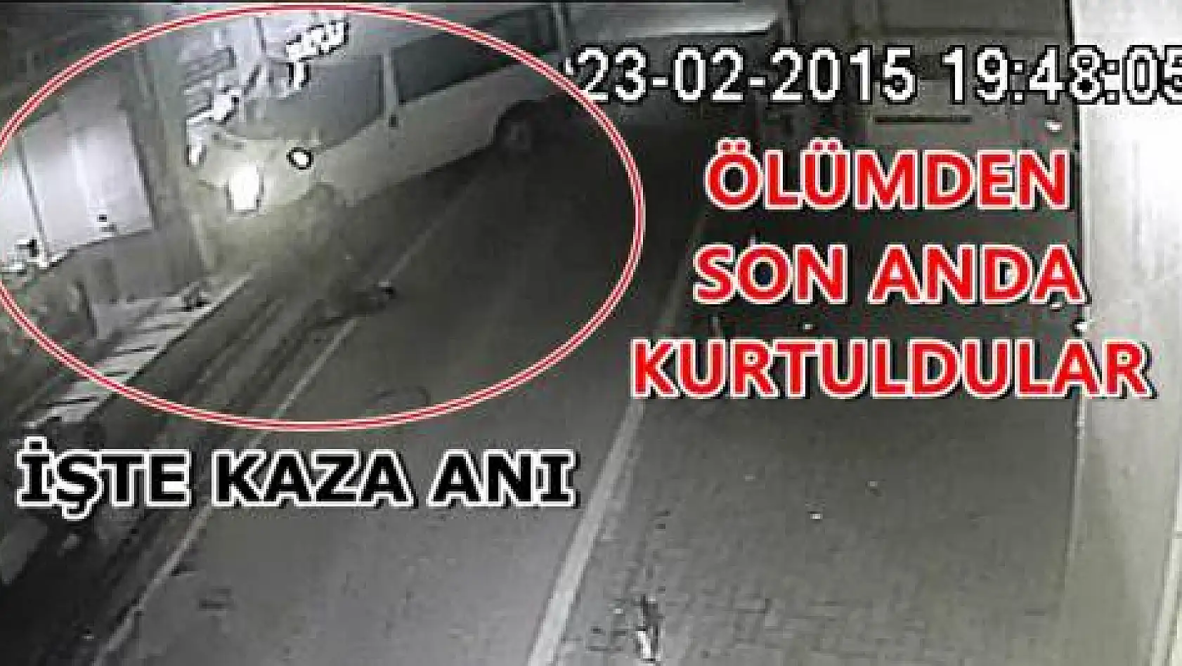 Minibüs iş yerine çarptı
