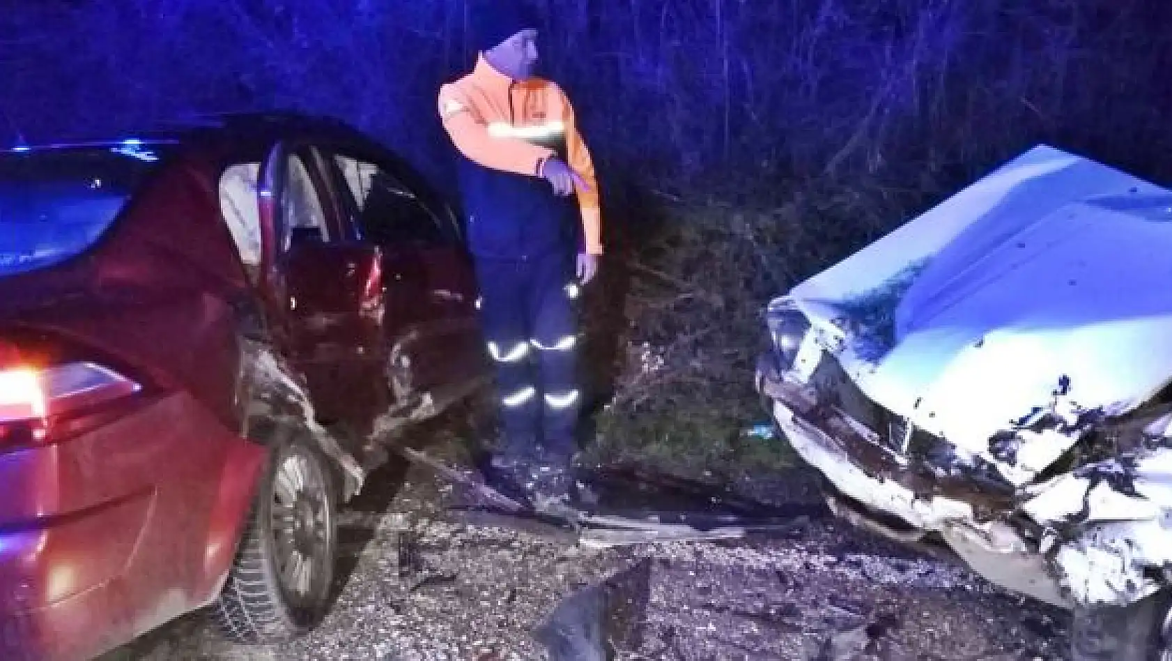 Mugada yolunda feci kaza