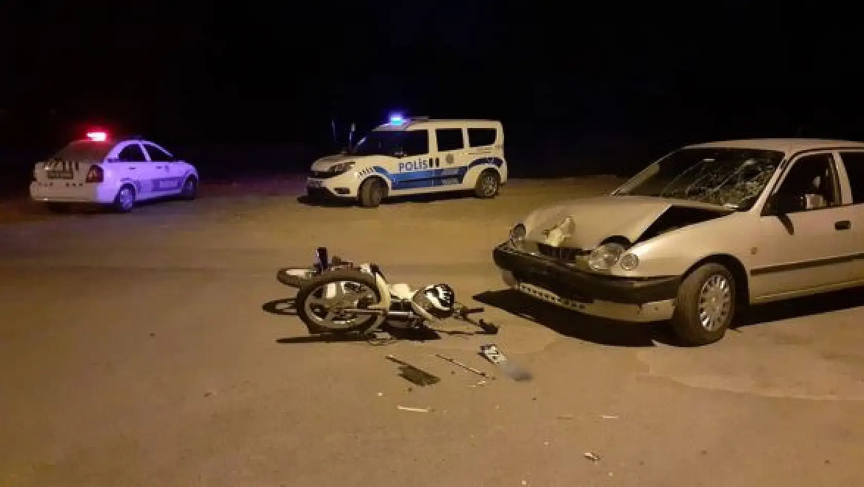Otomobil ile motosiklet çarpıştı, 1 yaralı