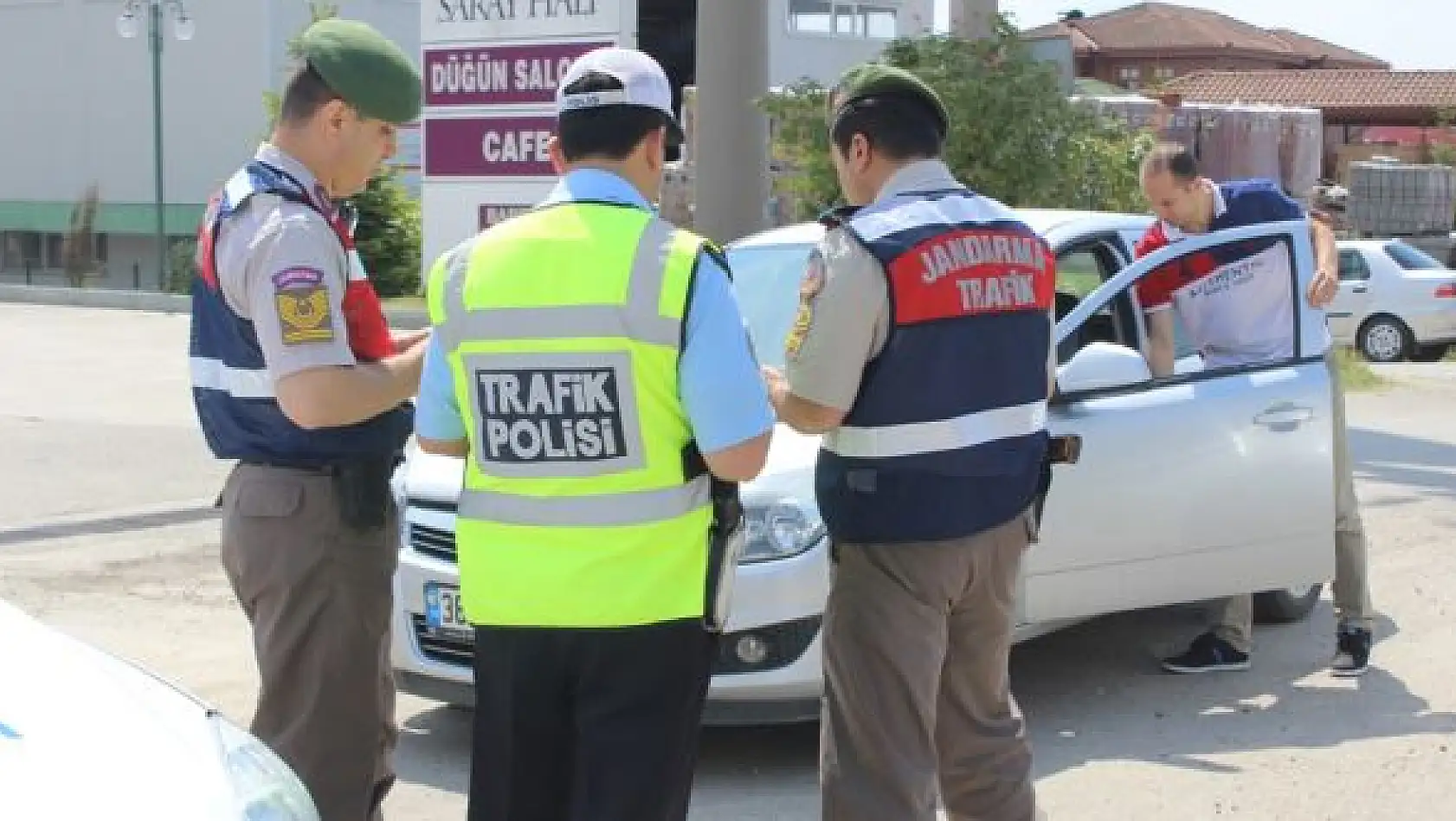 Polis ve jandarmadan ortak uygulama