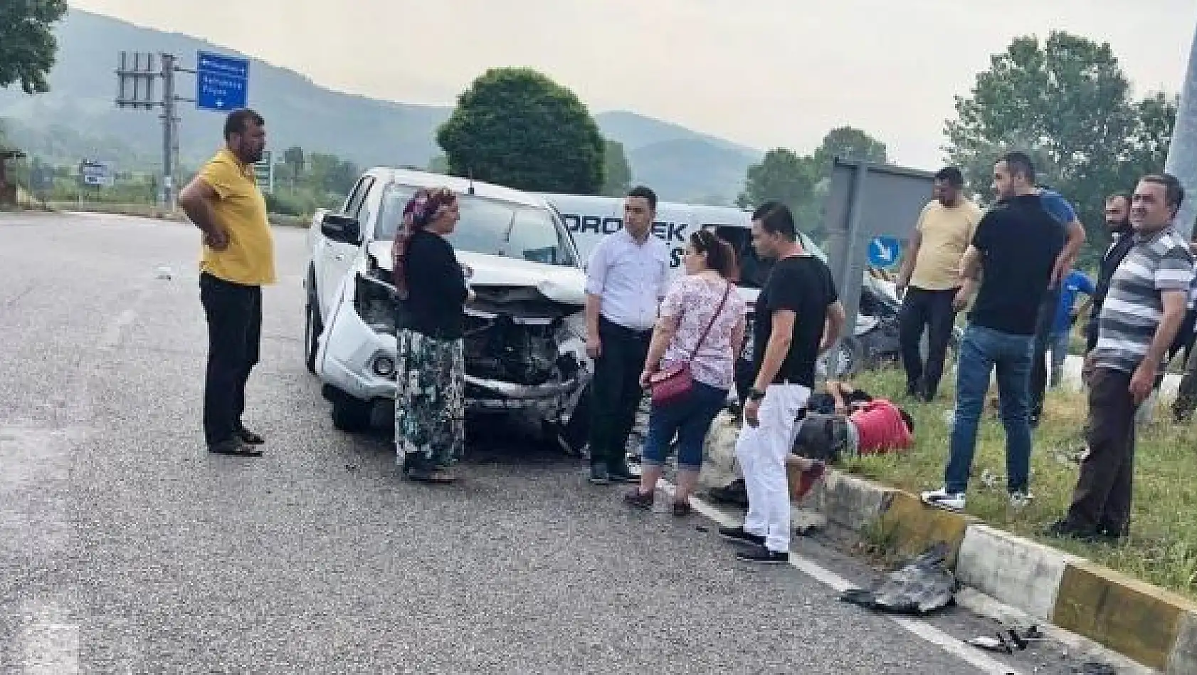 Saltukova Yol Ayrımında Feci Kaza
