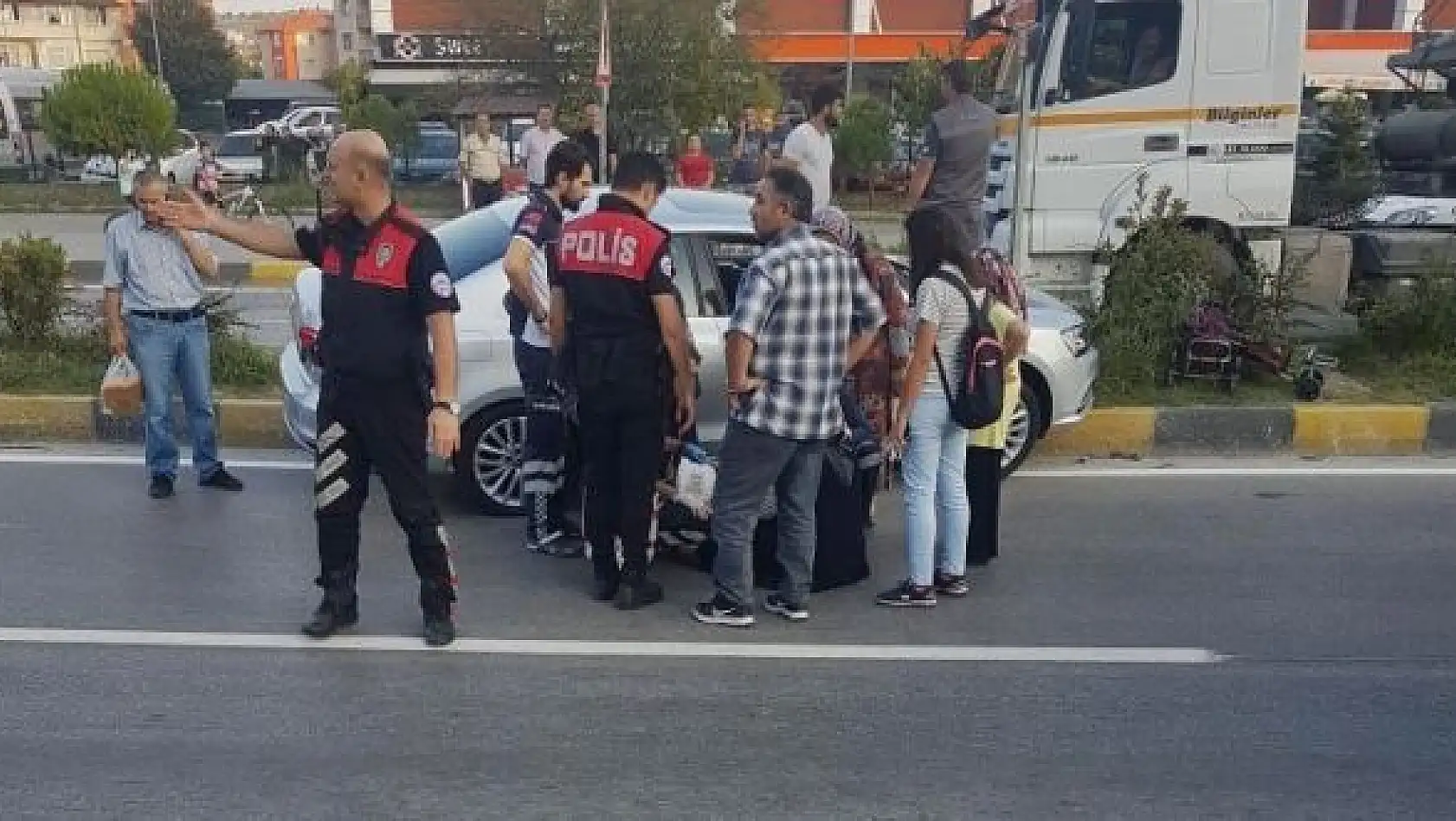 Son anda direksiyon kırdı