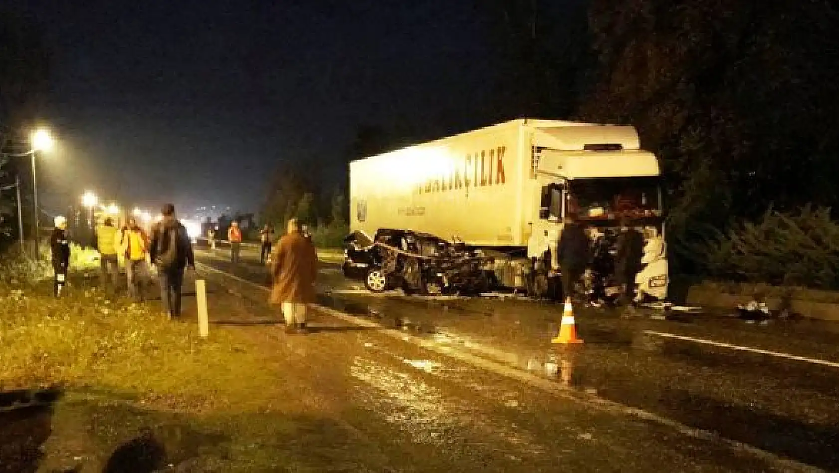 Uzman Çavuş feci kazada hayatını kaybetti