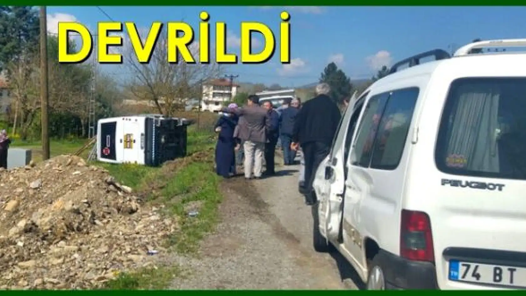 Yolcu minibüsü devrildi!!!