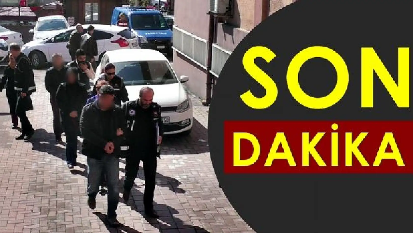 4 şüpheli FETÖ'den adliyeye çıkartıldı