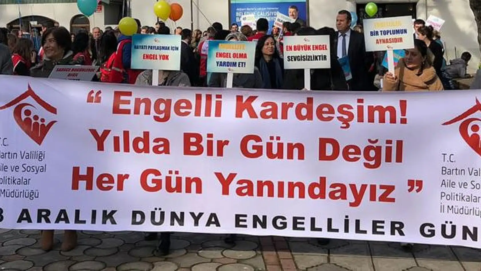 Dünya engelliler günü yürüyüşü