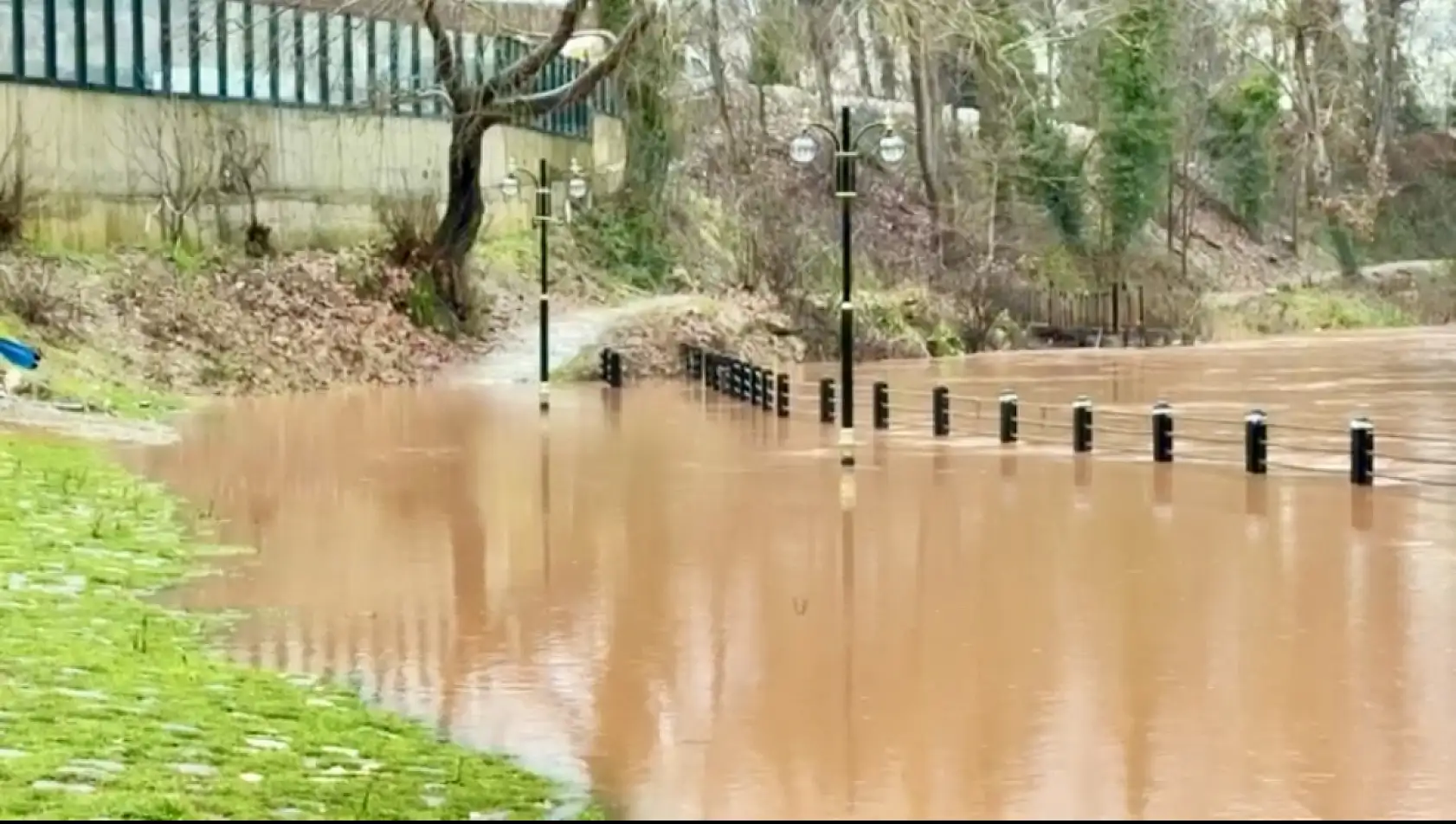 Karlar eridi, Bartın ırmağı taştı