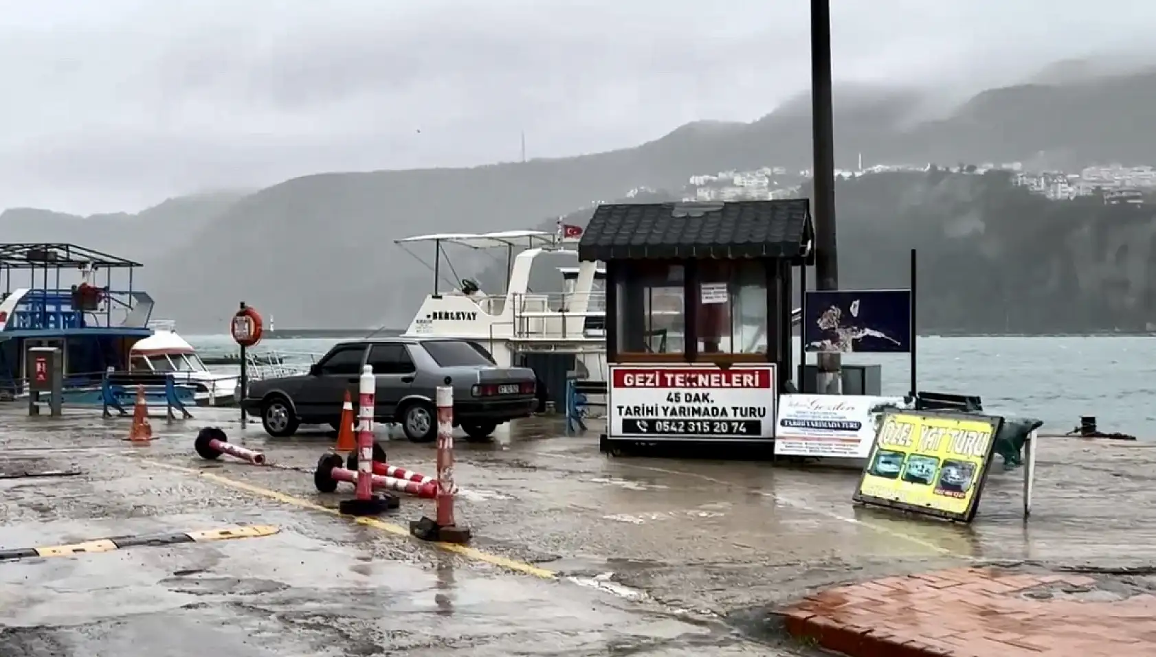 Meteorolojik uyarıdan sonra fırtına çıktı