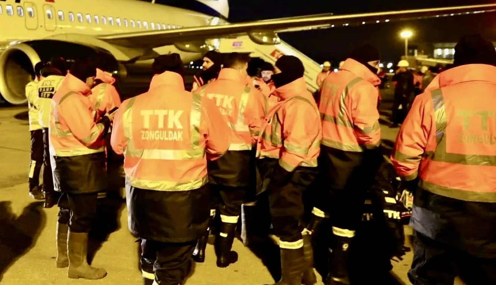 Acı görev maden işçilerine düştü