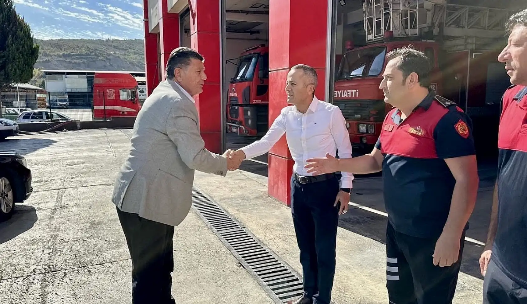 Bir yangın ki duman duman savrulur