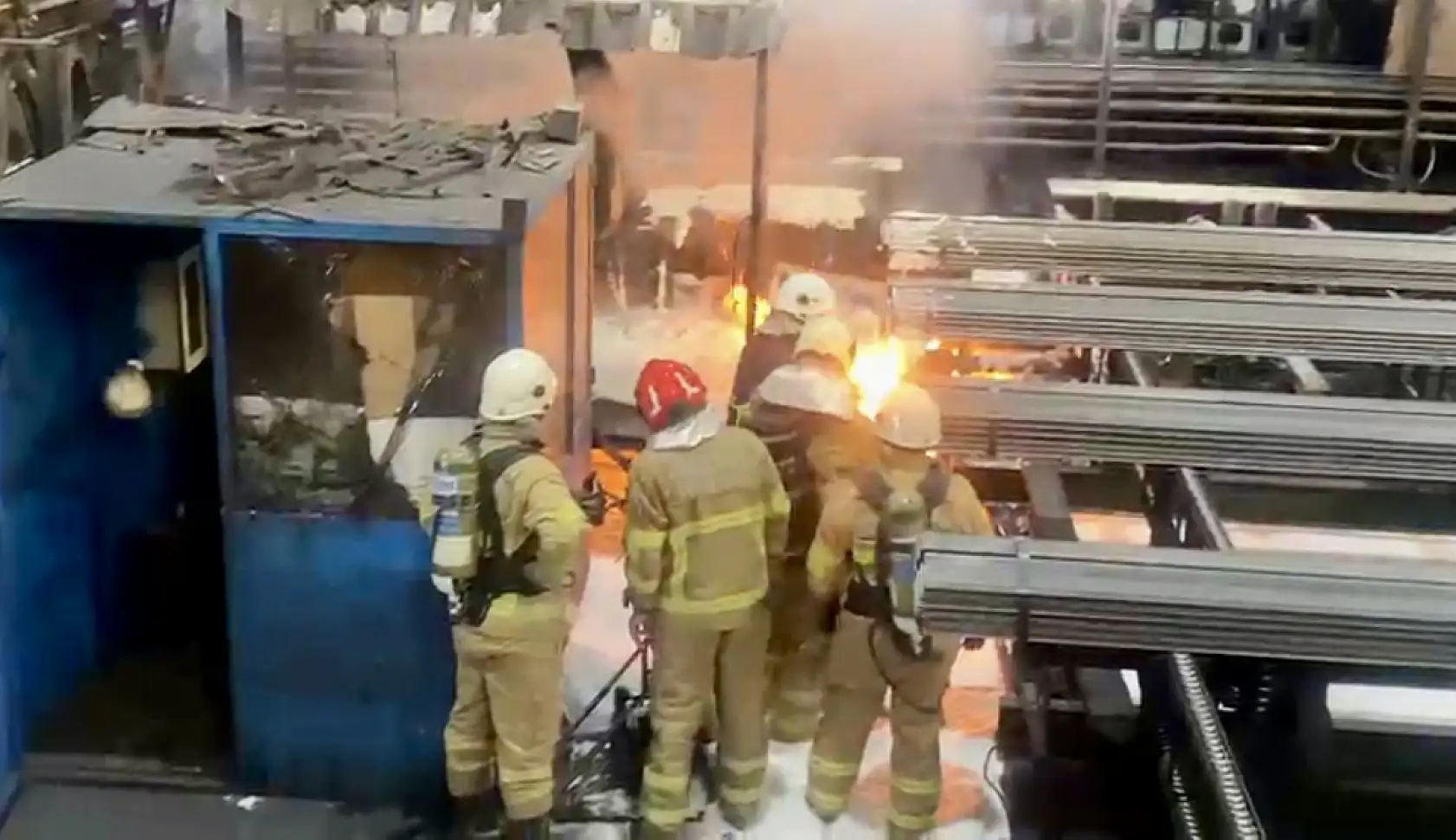 Fabrikada yangın çıktı