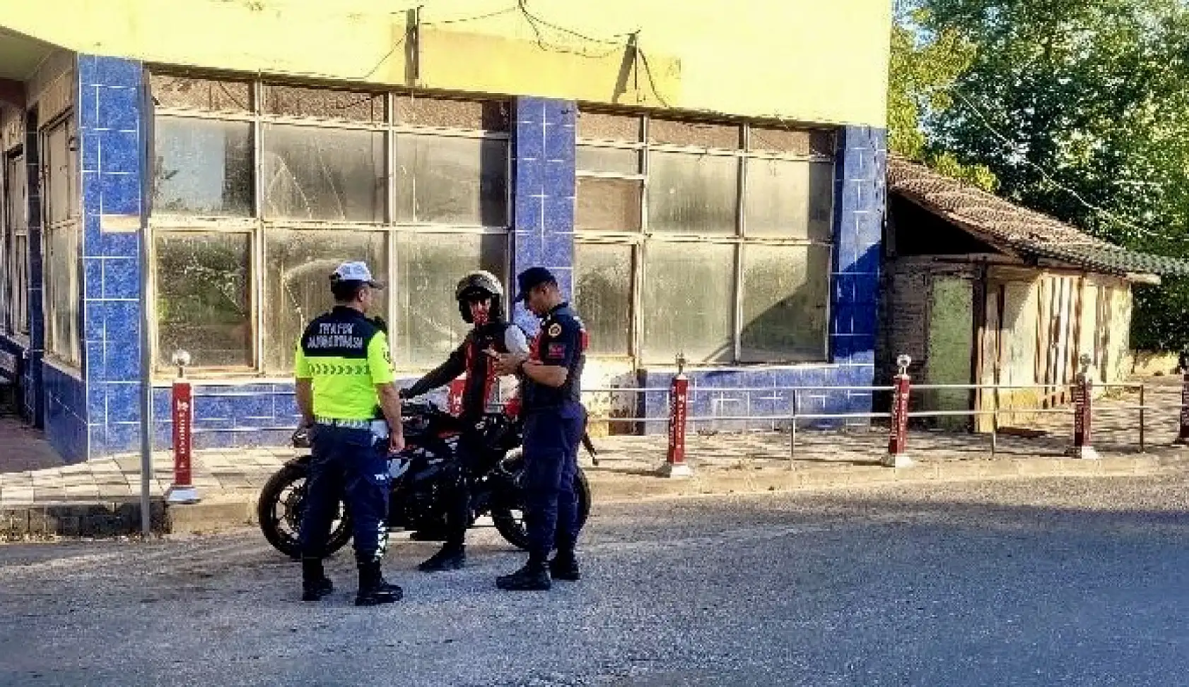 Ekipler tek tek durdurdu