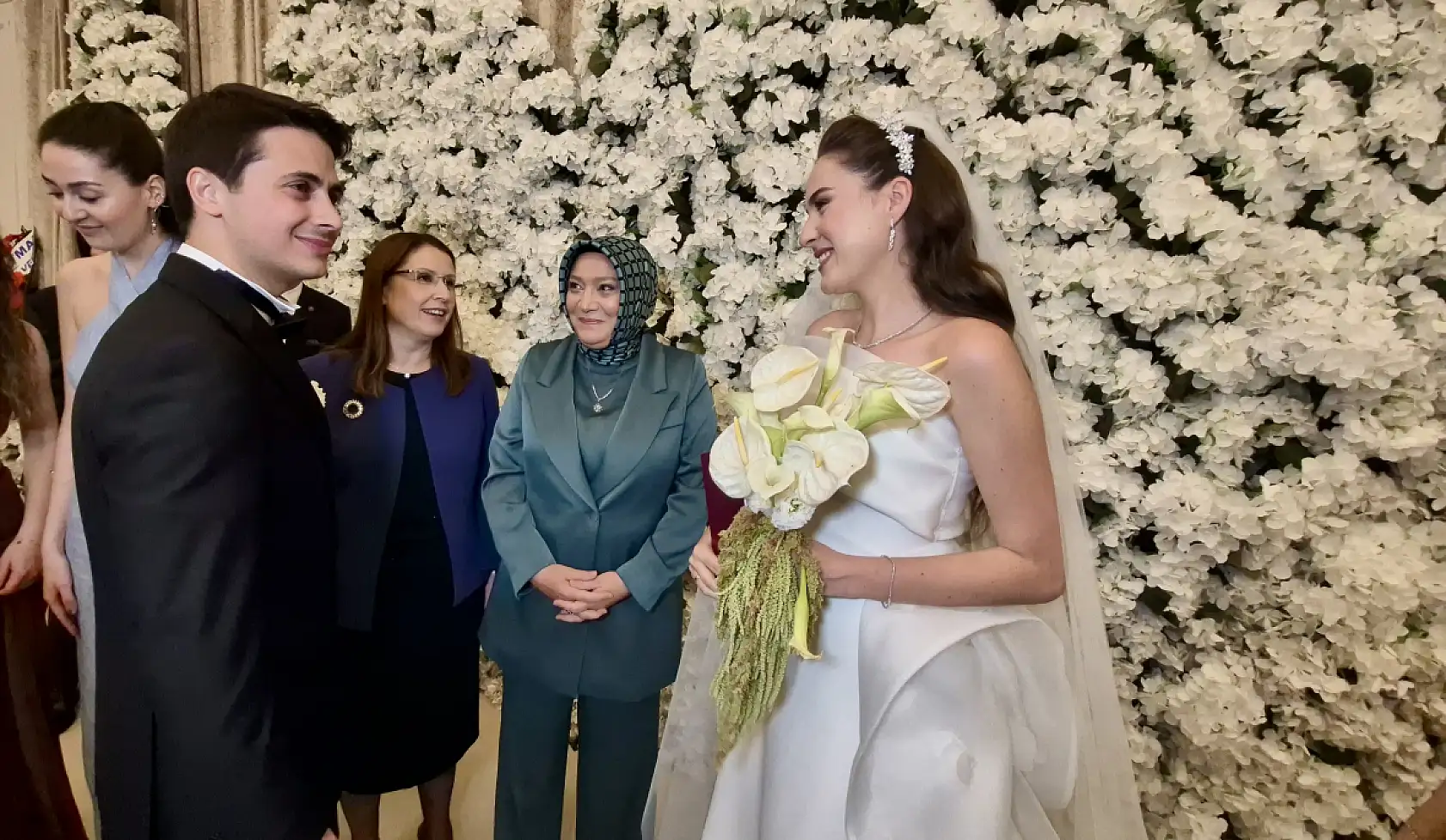 Nikah töreninde sürpriz isimler