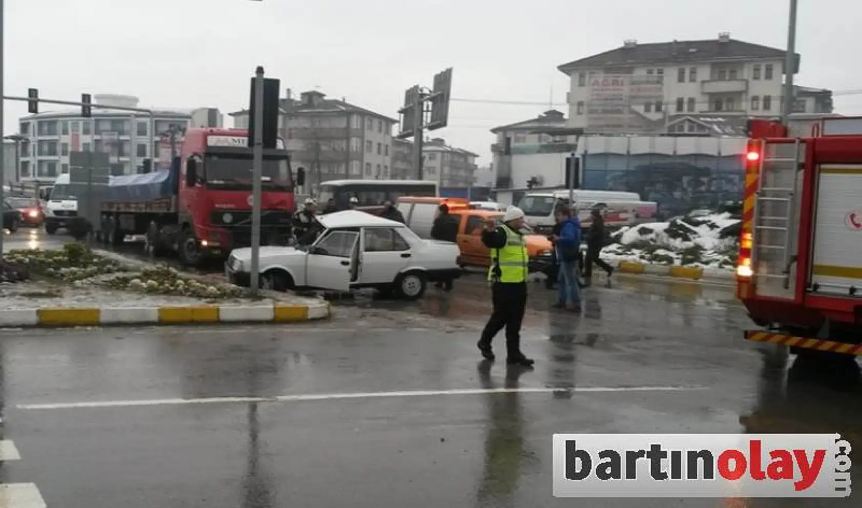 Çatmaca kavşağında feci kaza