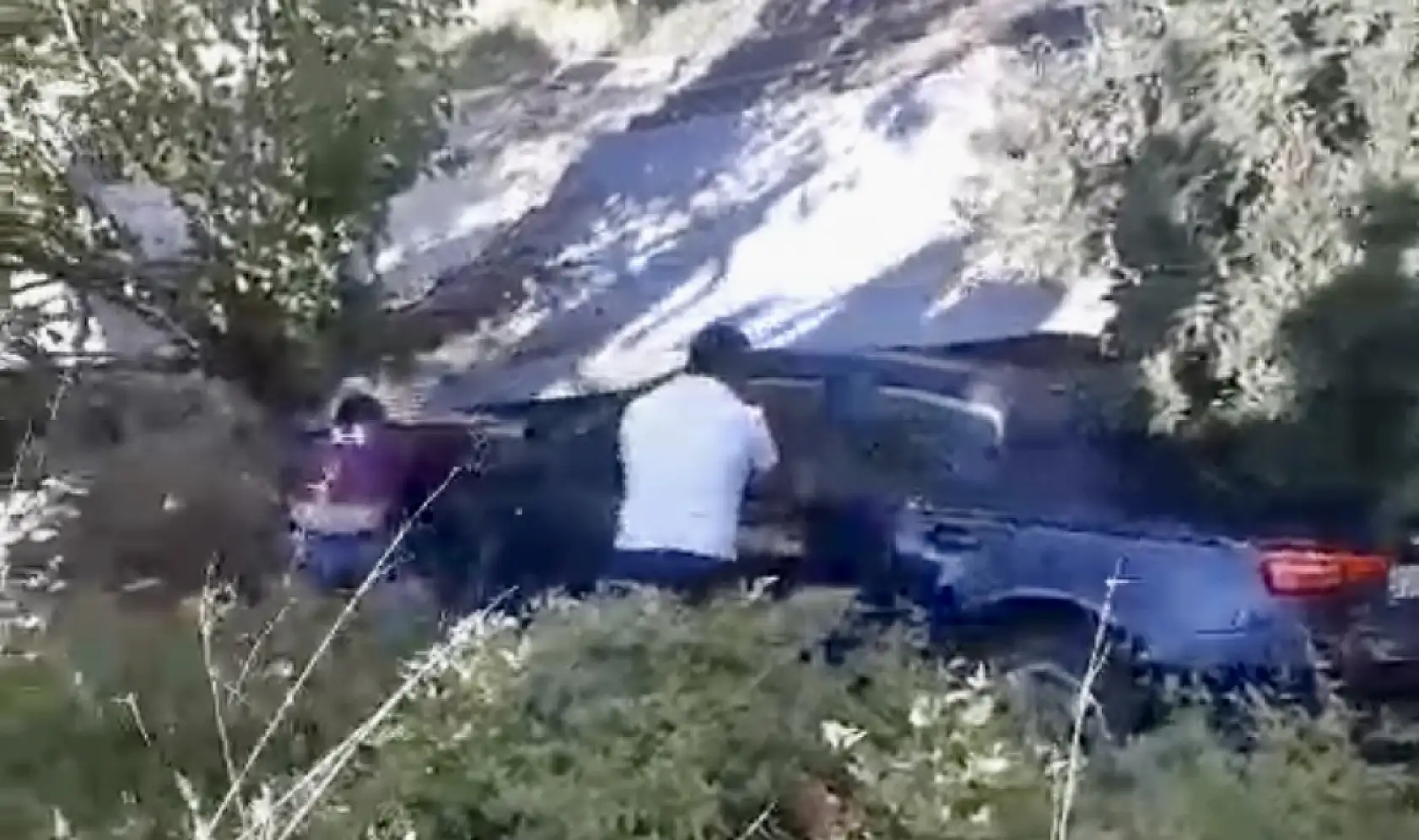 Çarpışan araçlardan biri Şarampole uçtu