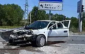 Yeni Hastane kavşağında yine kaza