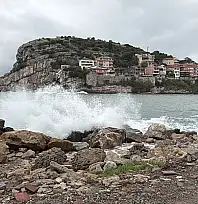 Amasra'da fırtına etkili oldu