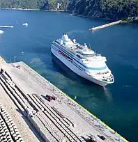 Astoria Grande yine dolup taştı