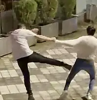 Tekme tokat birbirlerine girdiler