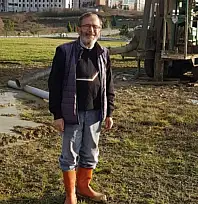 Çizmeyi bu kez üniversite Kampüsü'nde giydi