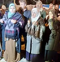 Dualarla uğurlandılar