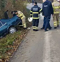 Kozcağız'da kaza, şarampole devrildi