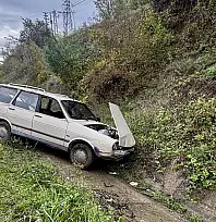 Kozcağız yolunda Otomobil takla attı