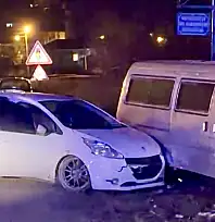 Park halindeki araca çarptı