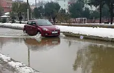 Kozcağız'da Eriyen Kar Sel Getirdi