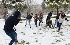 Bartın'da kar sevinci