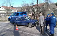 Bisikletli yaşlı adama araba çarptı