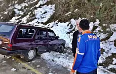 Buzlu zeminde kontrolden çıktı