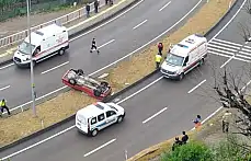 Çevre yolunda kaza, takla attı