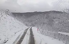 Hasankadı beyaz örtü ile kaplandı