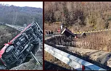 Kömür yüklü kamyonet devrildi