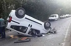 Kontrolden çıkan araç ters döndü