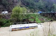 Köprüden Uçan Tanker Sulara Gömüldü