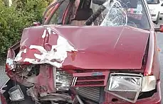 Motosiklet İle Otomobil Çarpıştı