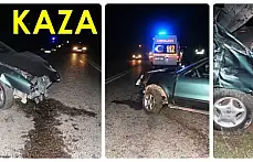 Otomobil duvara çarptı