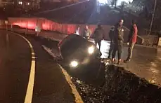 Otomobil kanala düştü