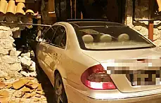 Polisten kaçarken otele daldı