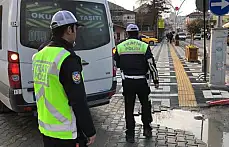 Polisten okul çevresinde sıkı denetim