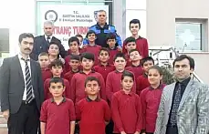 Şampiyon Satranççılar Ödüllerini Aldı