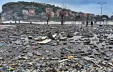 Şiddetli Fırtına Sahillere zarar verdi