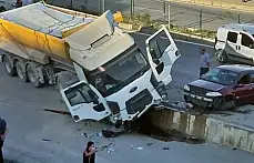 Tır ile otomobil çarpıştı