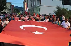Ulus'ta yüzlerce kişi terörü lanetledi